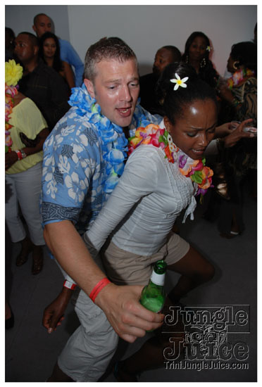 trini_luau_2009_aug22-190