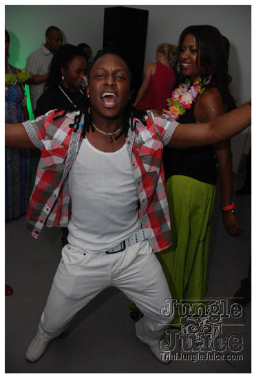 trini_luau_2009_aug22-193