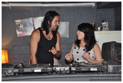 alice_in_wonderland_apr24-202