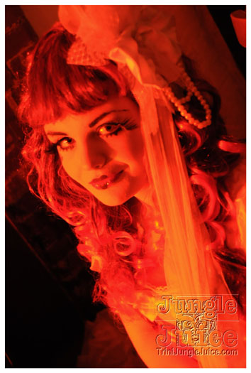 alice_in_wonderland_apr24-208
