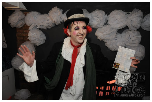 alice_in_wonderland_apr24-220