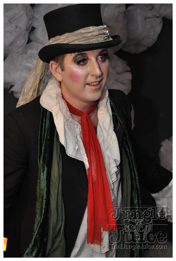 alice_in_wonderland_apr24-262