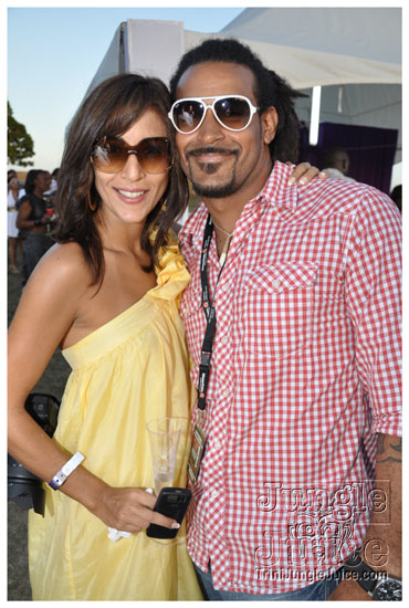 beach_house_carnival_2010_pt1-033