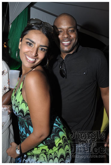 beach_house_carnival_2010_pt1-203