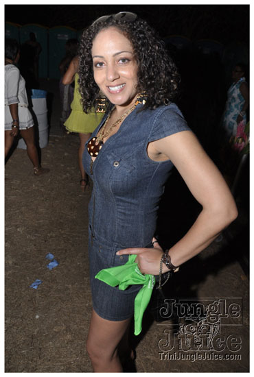 beach_house_carnival_2010_pt1-231