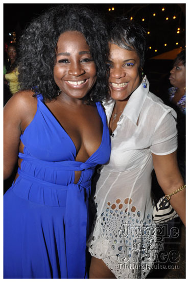 beach_house_carnival_2010_pt1-241