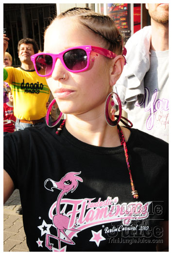 berlin_carnival_fantastic_flamingos_may23-143