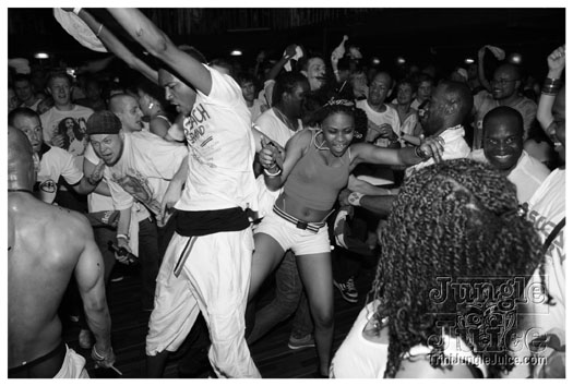 berlin_carnival_glow_may22-197