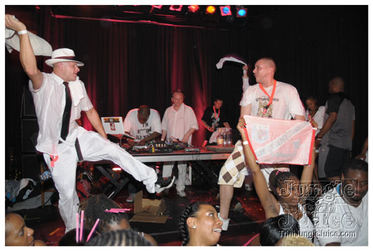 berlin_carnival_glow_may22-237