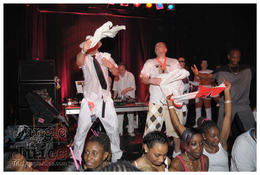 berlin_carnival_glow_may22-240