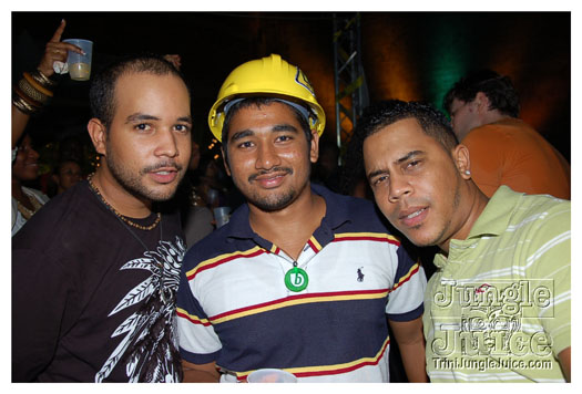 caution_2010-174