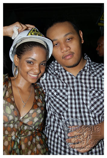 caution_2010-196