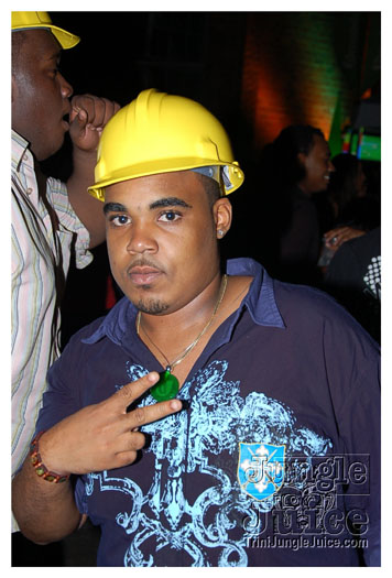 caution_2010-200