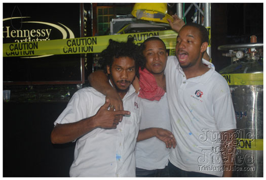 caution_2010-212