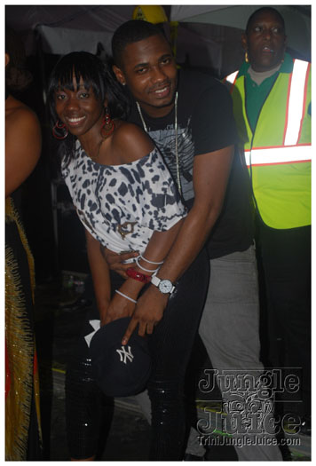 caution_2010-216