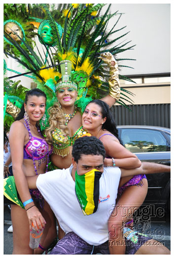 cayman_carnival_batabano_2010_pt3-144
