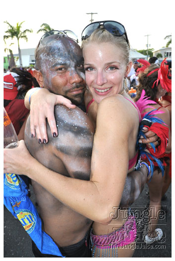 cayman_carnival_batabano_2010_pt3-170