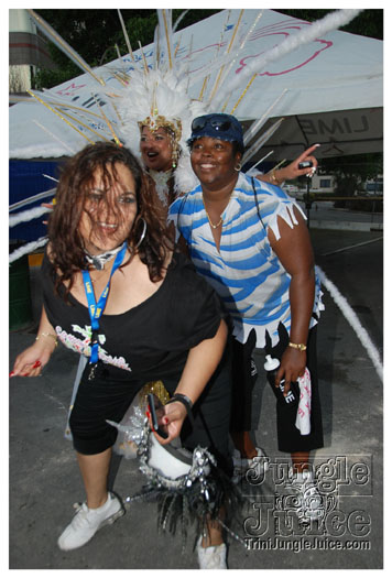 cayman_carnival_batabano_2010_pt3-193