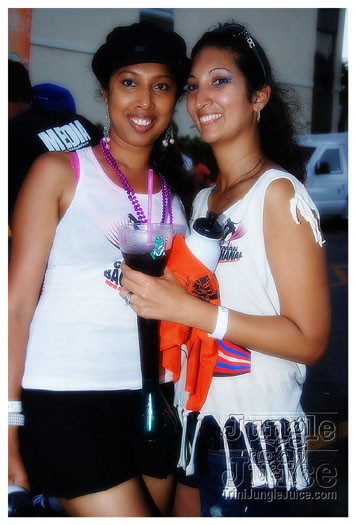 cayman_carnival_batabano_2010_pt3-195