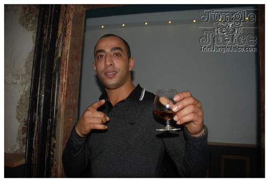 club_chu_chu_opening_nov2010-108