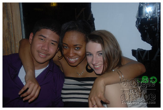 club_chu_chu_opening_nov2010-113