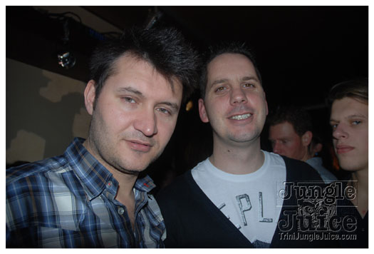 club_chu_chu_opening_nov2010-175