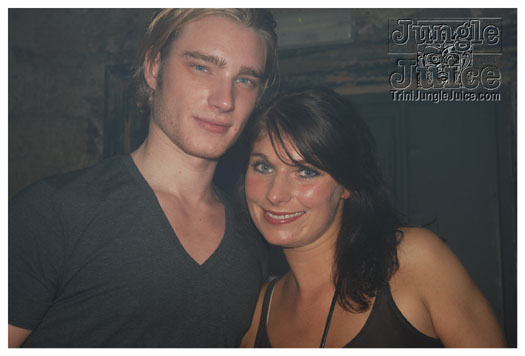 club_chu_chu_opening_nov2010-211
