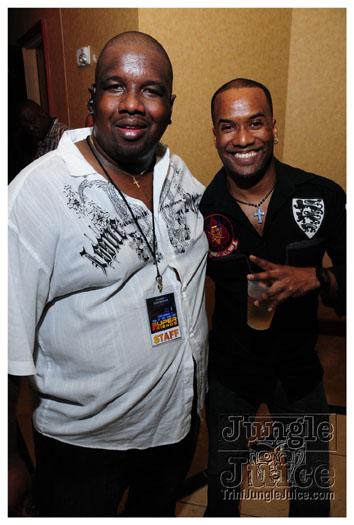 friends_miami_carnival_2010-160