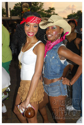 gyal_farm_2010_jul4-082