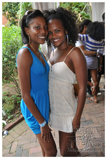 indigo_2010-261