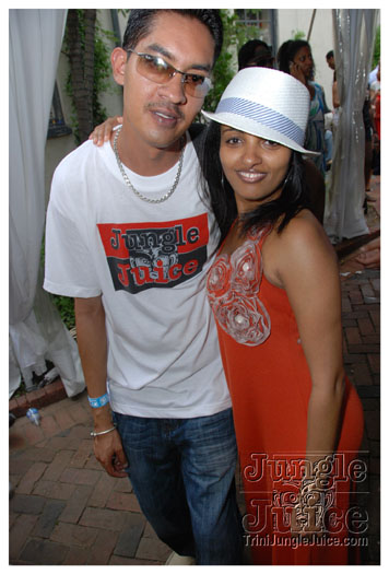 indigo_2010-268