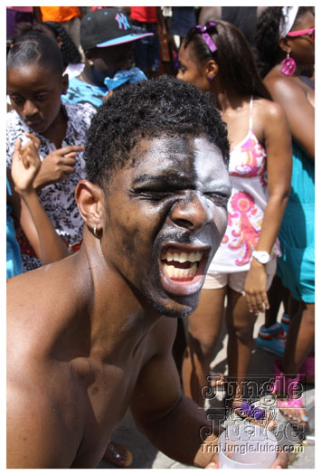 kadooment_day_2010_pt2-227