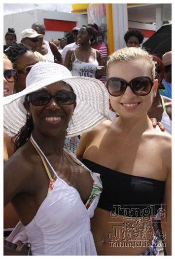 kadooment_day_2010_pt2-236