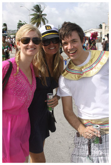 kadooment_day_2010_pt2-273