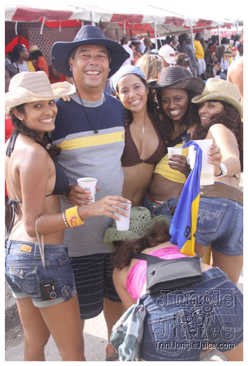 kadooment_day_2010_pt2-285