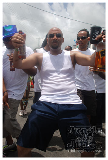 kadooment_day_2010_pt3-107