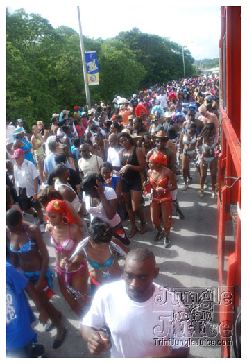 kadooment_day_2010_pt3-235