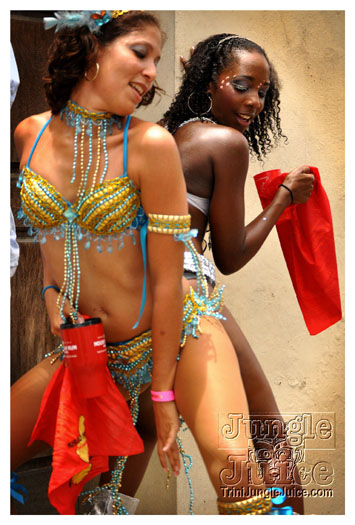 kadooment_day_2010_pt4-112