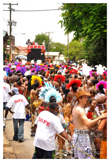 kadooment_day_2010_pt4-113