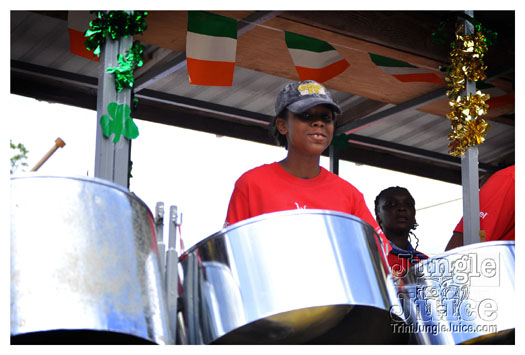 kadooment_day_2010_pt4-223