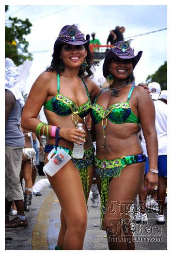 kadooment_day_2010_pt4-233