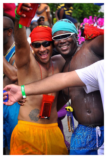 kadooment_day_2010_pt4-247