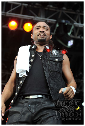 machel_six_flags_2010-163