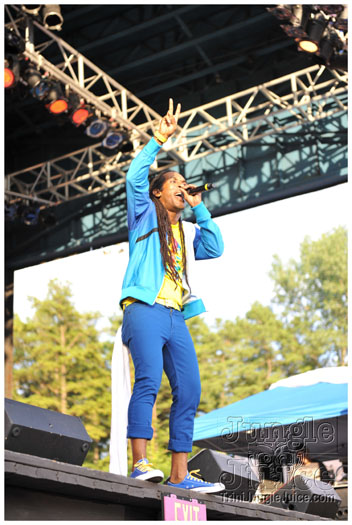 machel_six_flags_2010-168