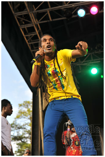 machel_six_flags_2010-175
