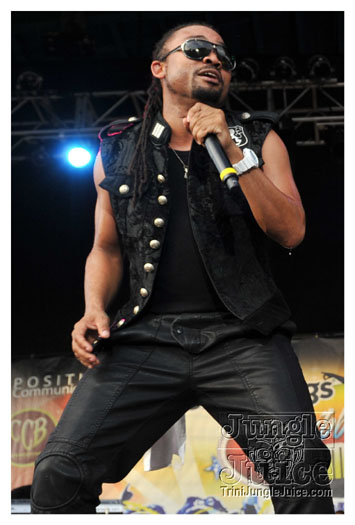 machel_six_flags_2010-178