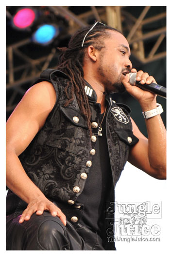 machel_six_flags_2010-182