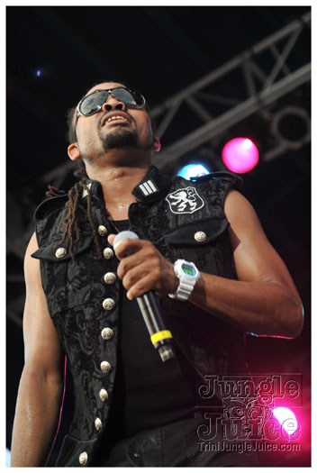 machel_six_flags_2010-192