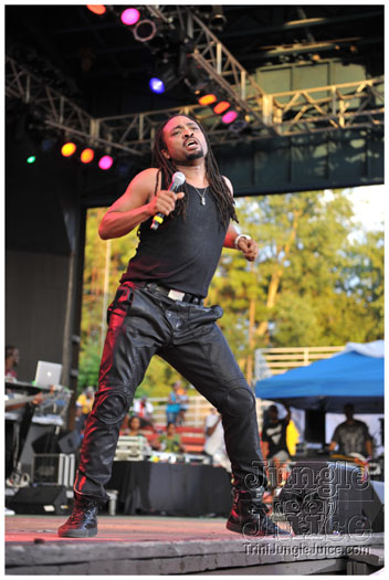 machel_six_flags_2010-203