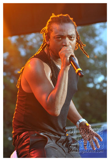 machel_six_flags_2010-226